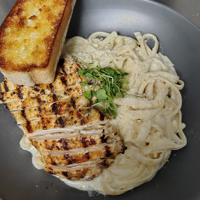 Chicken Alfredo.